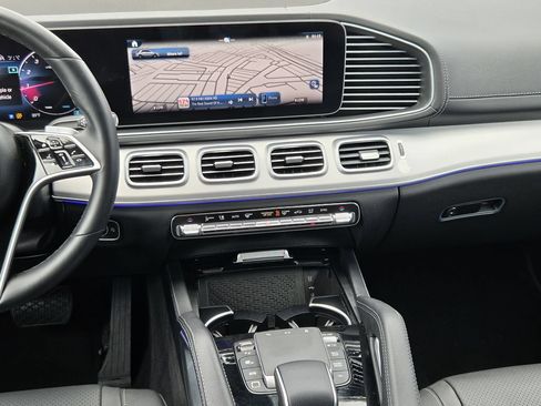 Used 2026 Mercedes-Benz GLE 350 4MATIC w/ Driver Assistance Package image 16