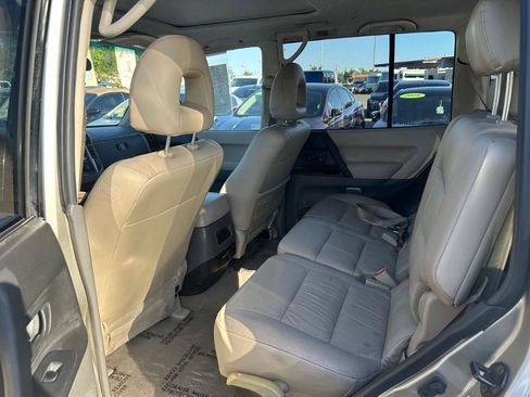 Used 2001 Mitsubishi Montero Limited AWD/4WD image 11