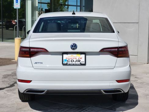 Used 2019 Volkswagen Jetta SEL Premium FWD image 6