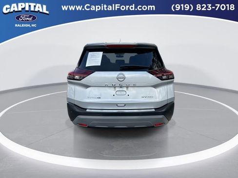 Used 2022 Nissan Rogue SV image 7