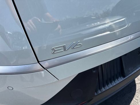 Used 2024 Kia EV6 Light AWD/4WD image 10