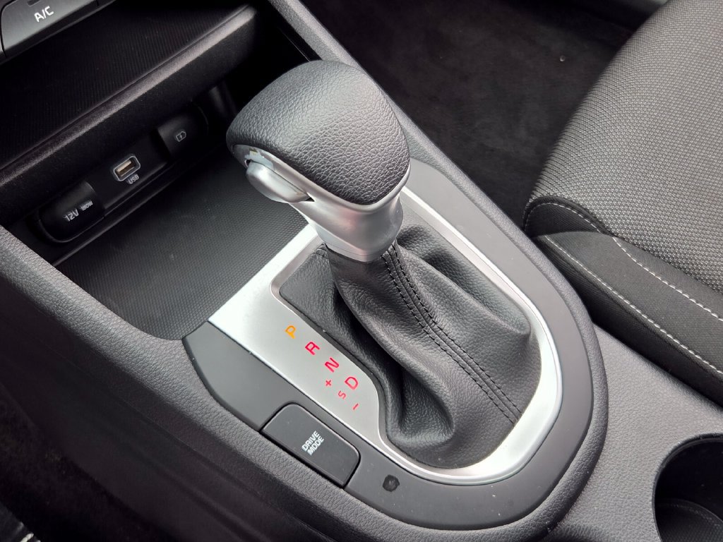 Used 2024 Kia Forte LXS w/ LXS Technology Package FWD image 28