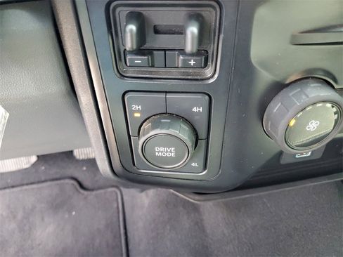 Used 2024 Ford F350 XLT image 22