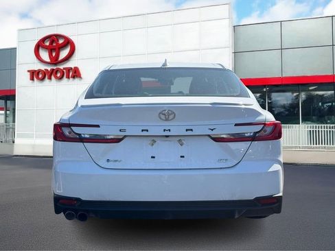 Certified 2025 Toyota Camry SE FWD image 6