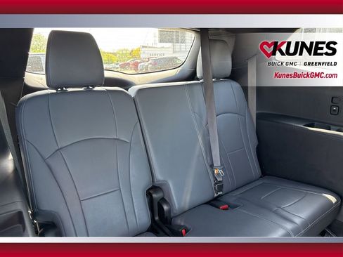 Used 2022 Buick Enclave Premium AWD/4WD image 42