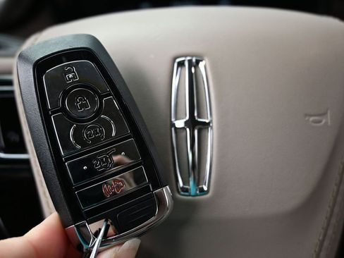 Used 2024 Lincoln Aviator Reserve w/ Equipment Group 201A AWD/4WD image 53