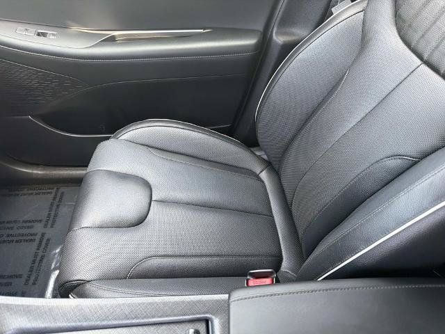 Used 2023 Hyundai Palisade Limited w/ Cargo Package AWD/4WD image 20