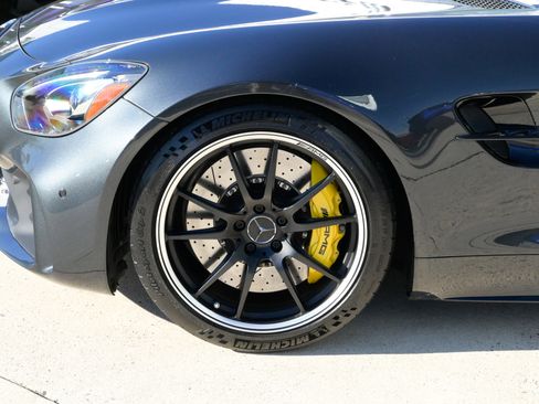 Used 2019 Mercedes-Benz AMG GT R image 9