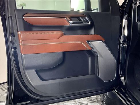 Certified 2024 GMC Sierra 2500 Denali Ultimate w/ Max Trailering Package AWD/4WD image 21
