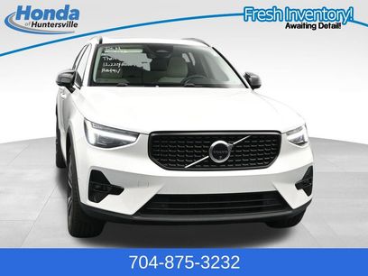 Used 2025 Volvo XC40 B5 Plus
