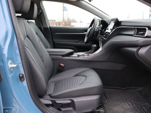 Used 2024 Toyota Camry SE w/ Blackout Package (TMS) image 13