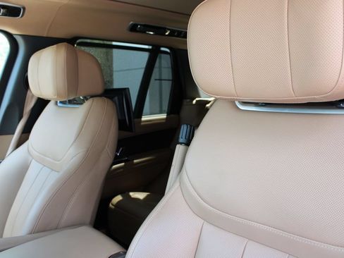 Used 2024 Land Rover Range Rover Autobiography AWD/4WD image 8