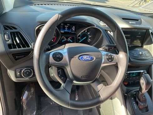 Used 2015 Ford Escape SE w/ Equipment Group 201A image 19