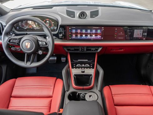 New 2026 Porsche Cayenne S AWD/4WD image 11