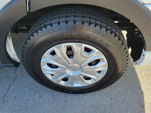 Used 2023 Ford Transit 350 XLT image 26