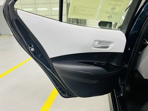 Used 2022 Toyota Corolla SE image 25