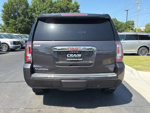Used 2017 GMC Yukon Denali w/ Open Road Package AWD/4WD image 7