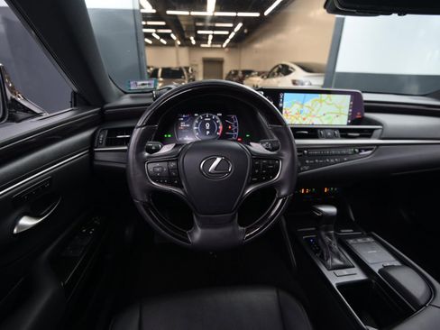 Used 2019 Lexus ES 350 image 24