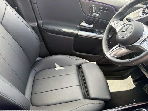 Used 2026 Mercedes-Benz GLA 250 image 11