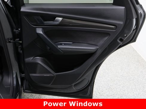 Used 2024 Audi SQ5 Prestige image 36