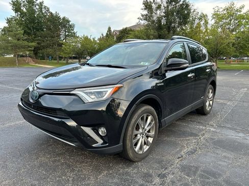 Used 2017 Toyota RAV4 Limited w/ Advanced Technology Package AWD/4WD image 3