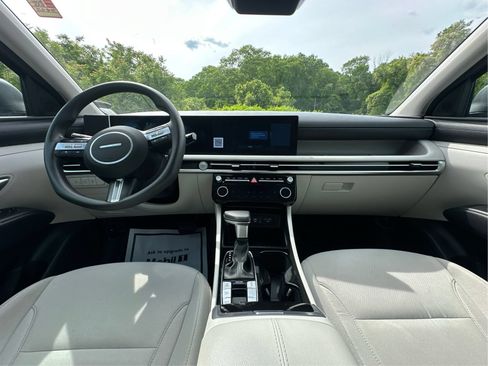 Certified 2025 Hyundai Tucson SEL AWD/4WD image 26
