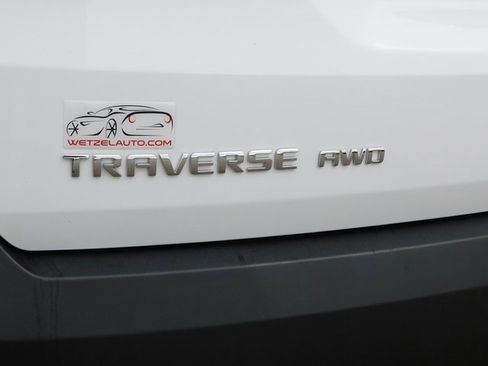 Used 2023 Chevrolet Traverse LT image 45