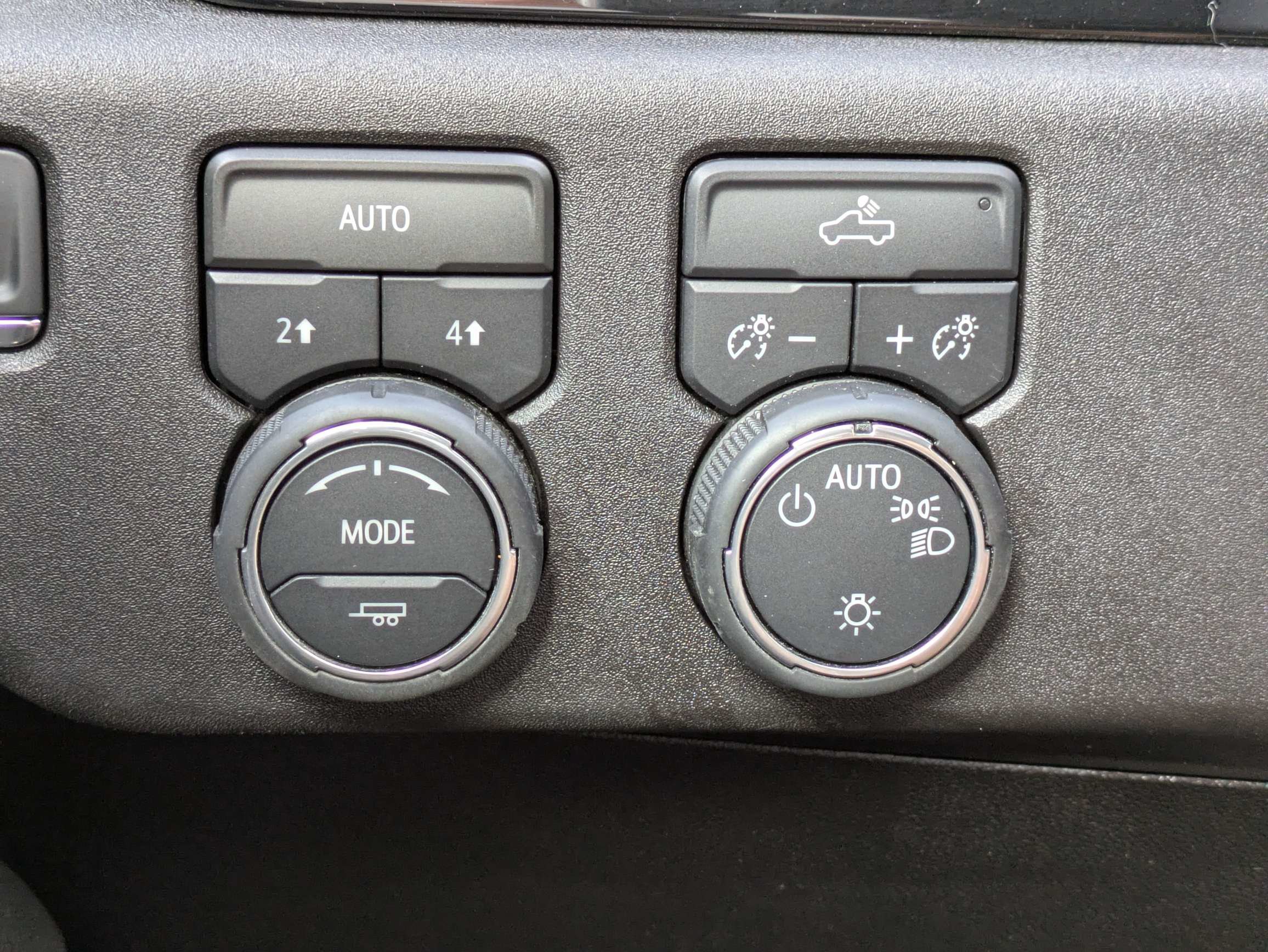 Used 2026 Chevrolet Silverado 1500 LT AWD/4WD image 20