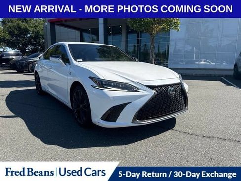 Used 2024 Lexus ES 350 F Sport w/ Technology Package FWD image 1