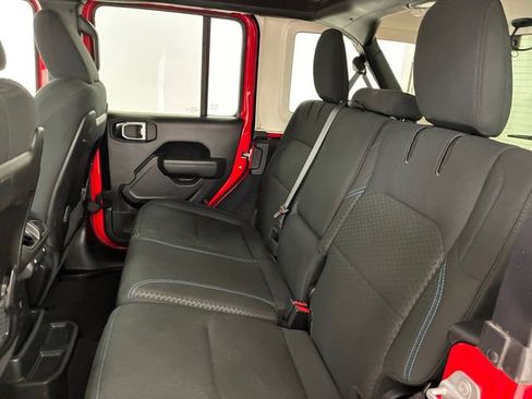 Used 2025 Jeep Wrangler Unlimited Rubicon 4xe w/ Convenience Group image 18