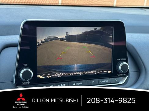 Used 2025 Nissan Rogue SV AWD/4WD image 22