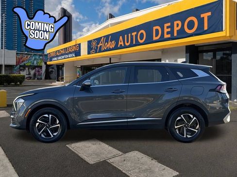 Used 2023 Kia Sportage LX AWD/4WD image 2