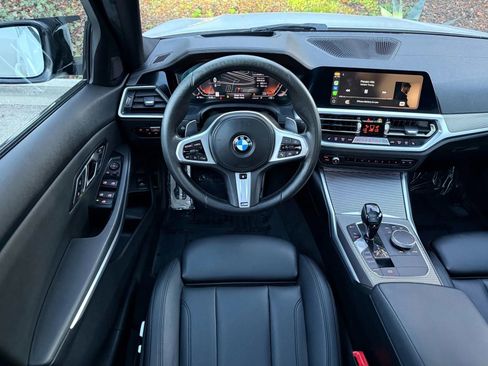 Used 2019 BMW 330i Sedan w/ M Sport Package image 21