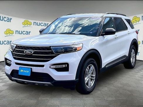 Used 2023 Ford Explorer XLT w/ Equipment Group 202A AWD/4WD image 3