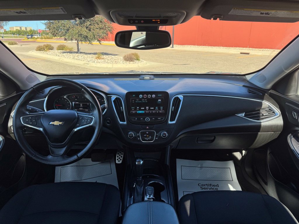 Used 2016 Chevrolet Malibu LT FWD image 16