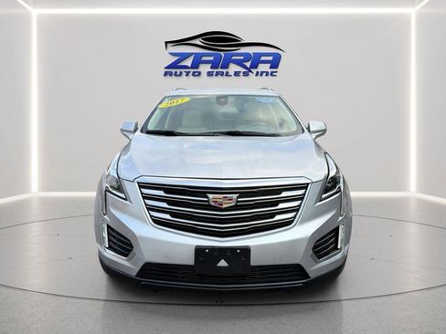 Used 2017 Cadillac XT5 Premium Luxury AWD/4WD image 2