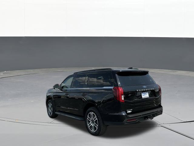Used 2025 Ford Expedition Active AWD/4WD image 7