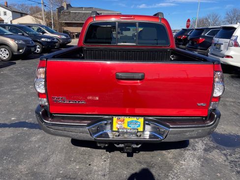 Used 2013 Toyota Tacoma V6 4x4 4dr Double Cab 5.0 ft S image 6