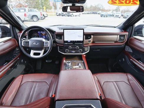 Used 2022 Ford Expedition Limited AWD/4WD image 23