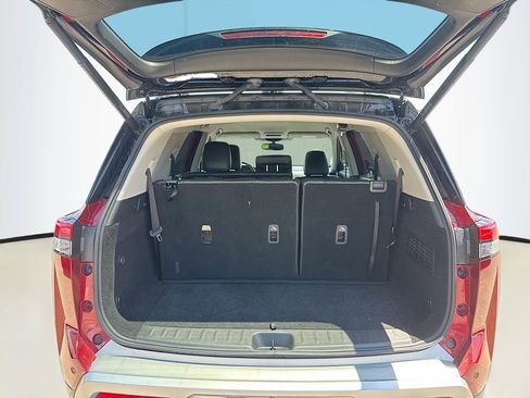 Used 2022 Nissan Pathfinder SL w/ SL Black Package FWD image 26