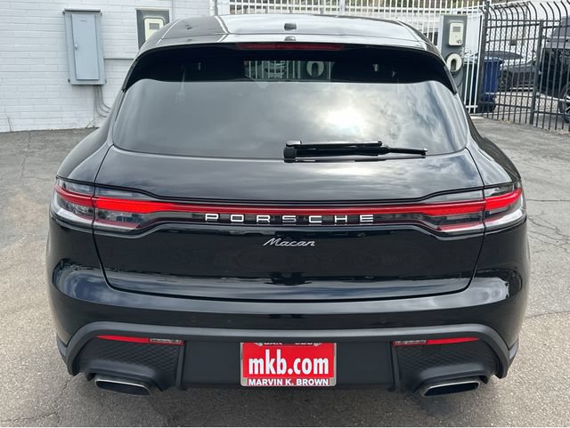 Used 2023 Porsche Macan Turbo AWD/4WD image 13