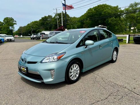 Used 2012 Toyota Prius Prime Plug-In Hybrid FWD image 1