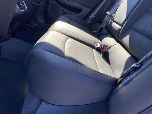 Used 2024 Chevrolet Malibu LT image 28