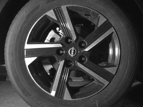 Used 2025 Nissan Sentra SV image 15