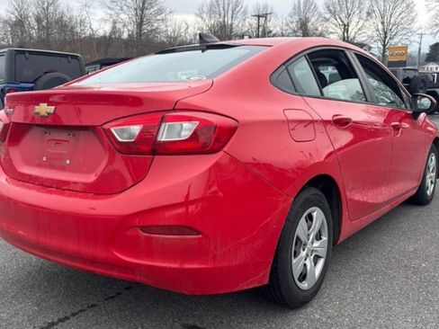 Used 2017 Chevrolet Cruze LS image 6