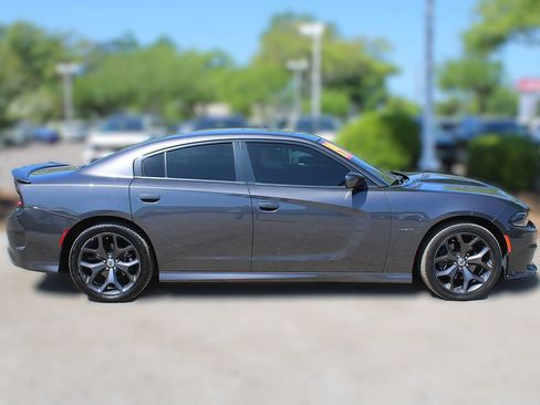Used 2019 Dodge Charger R/T RWD image 5