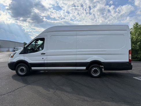 Used 2017 Ford Transit 250 148 High Roof Extended RWD image 4