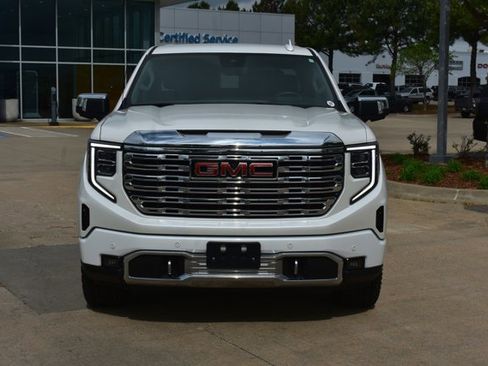 Used 2023 GMC Sierra 1500 Denali w/ Technology Package image 2