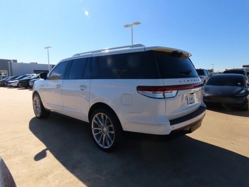 Used 2022 Lincoln Navigator L Black Label image 15