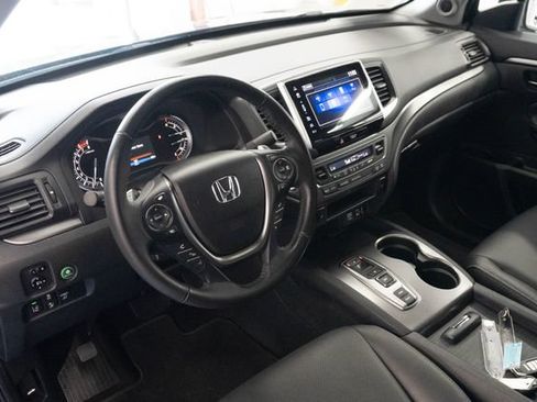 Used 2020 Honda Ridgeline RTL image 3